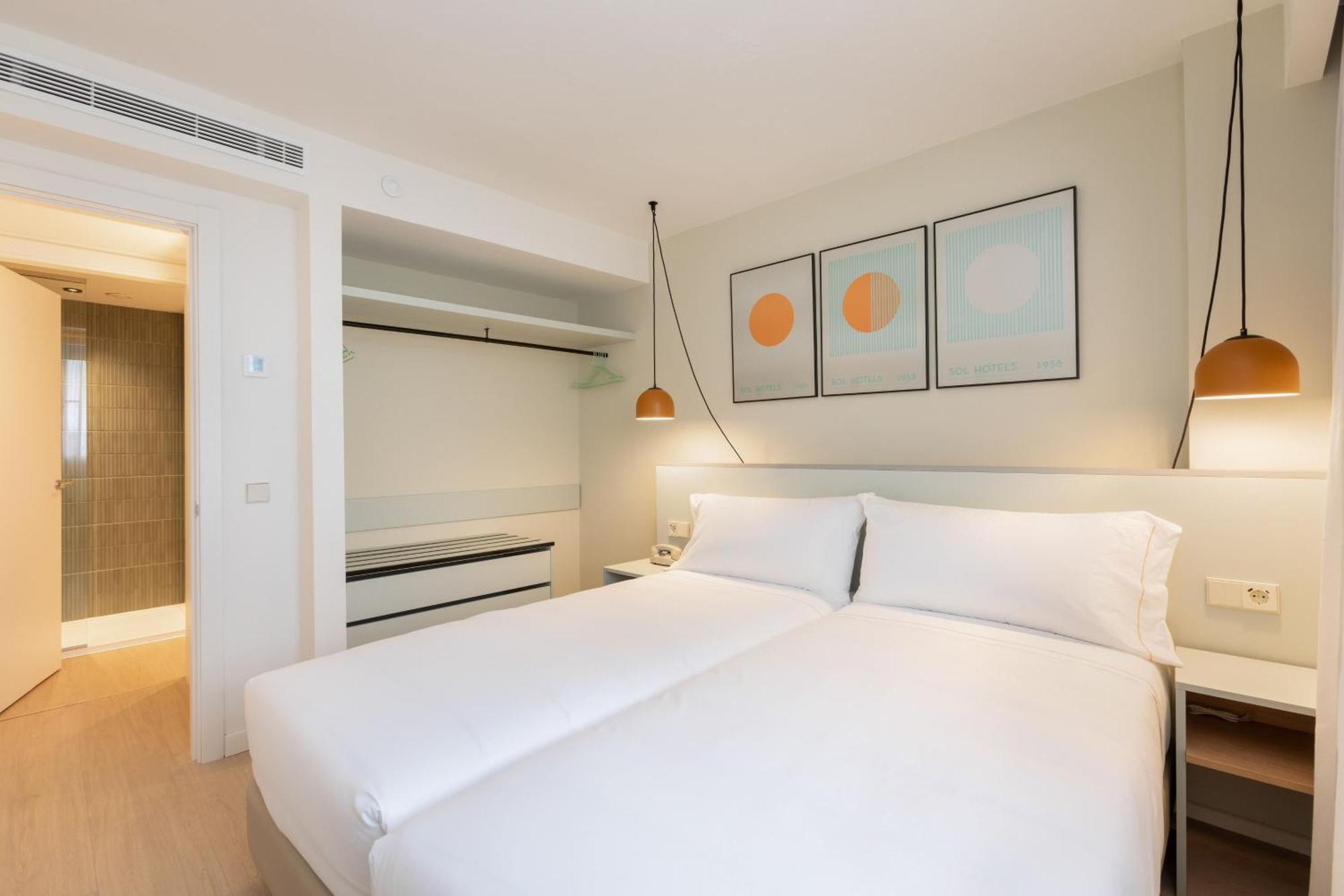 Chambre Sol avec Salon